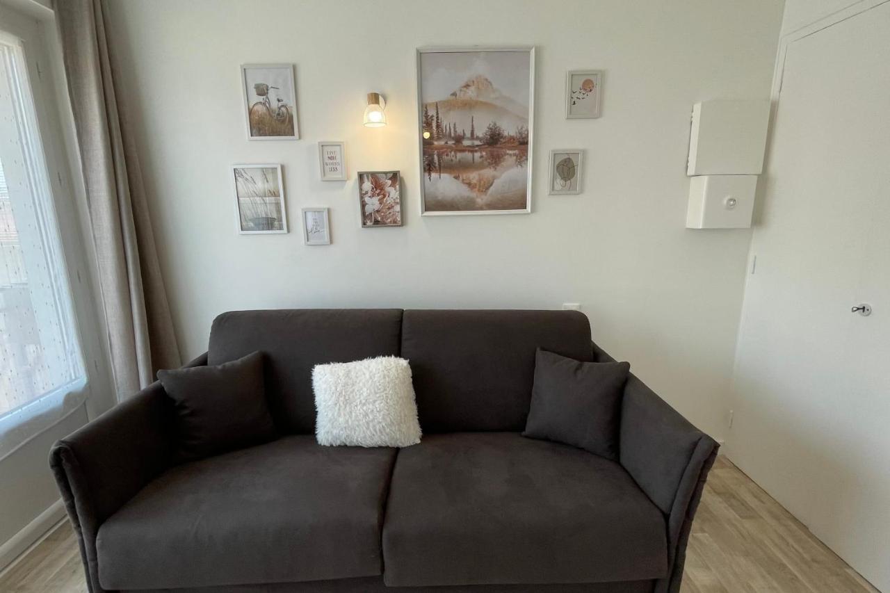 Le Bout Du Lac Studio Renove Avec Balcon Et Vue Sur La Montagne Annecy Dış mekan fotoğraf